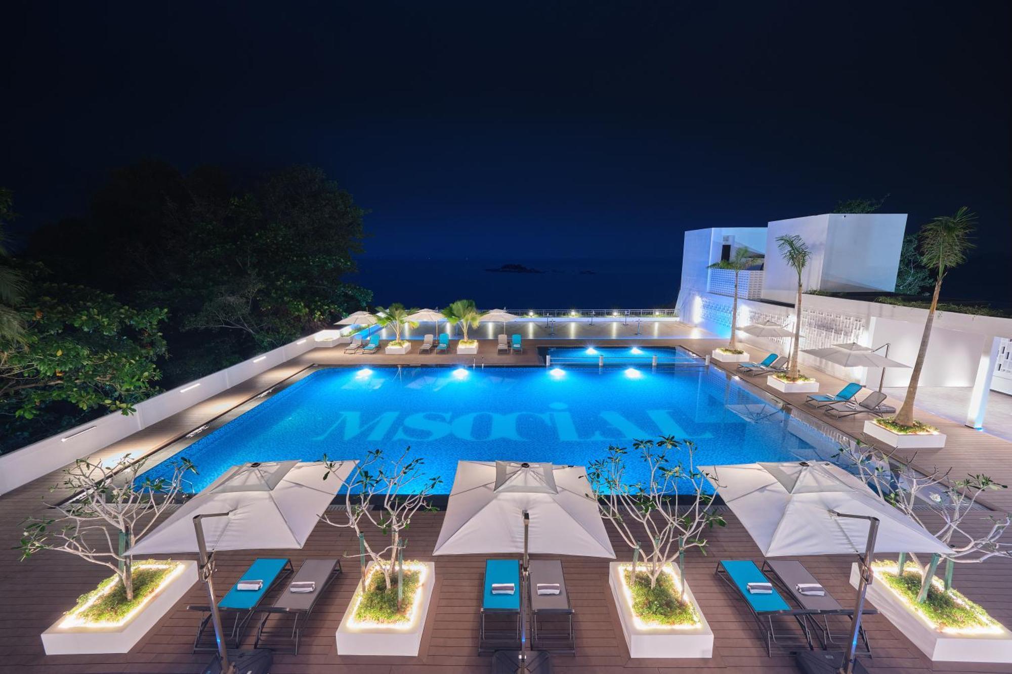 M Social Resort Penang Tanjung Bungah  Εξωτερικό φωτογραφία